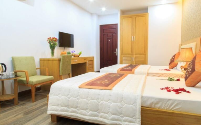 Khách sạn 2 sao
