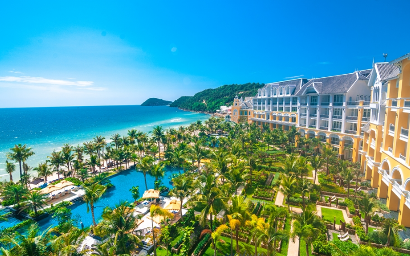 khách sạn cao cấp