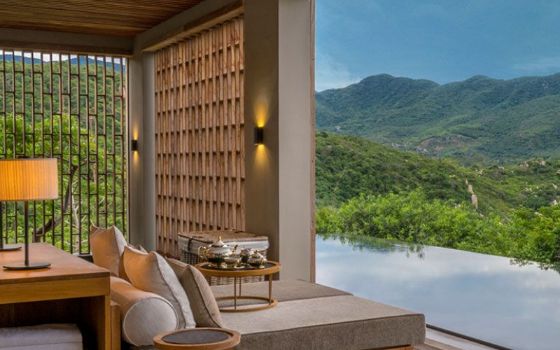 khách sạn cao cấp